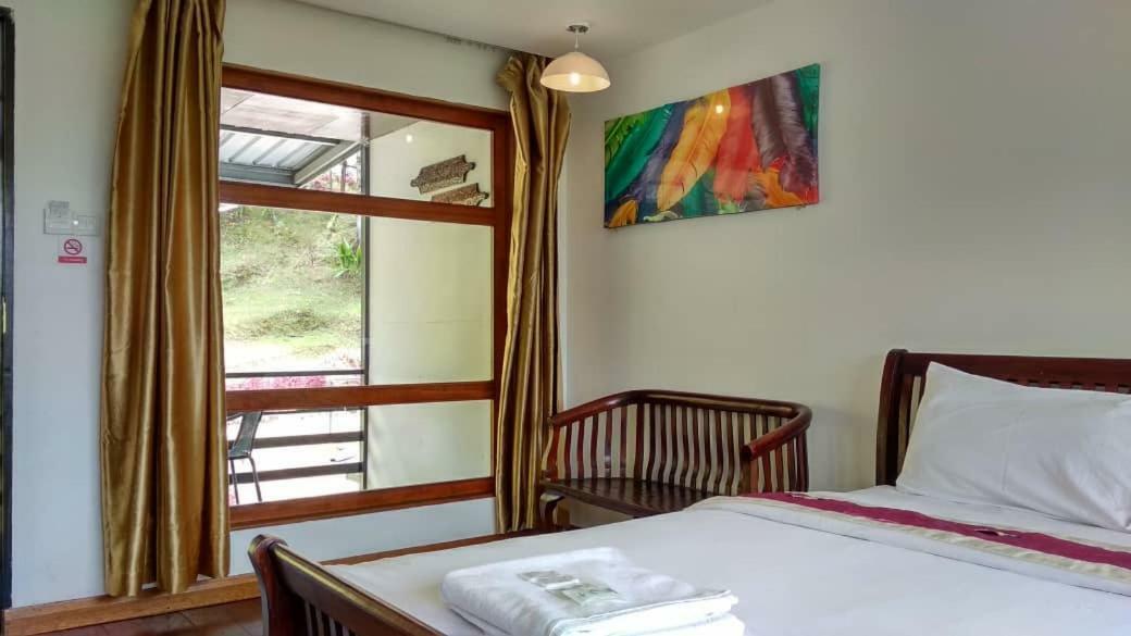 Ayana Lodge *
